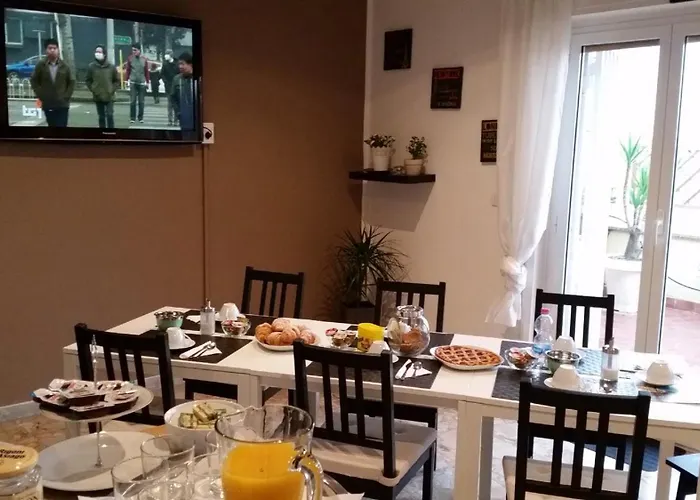 Atticoromantica Bed & Breakfast 4*